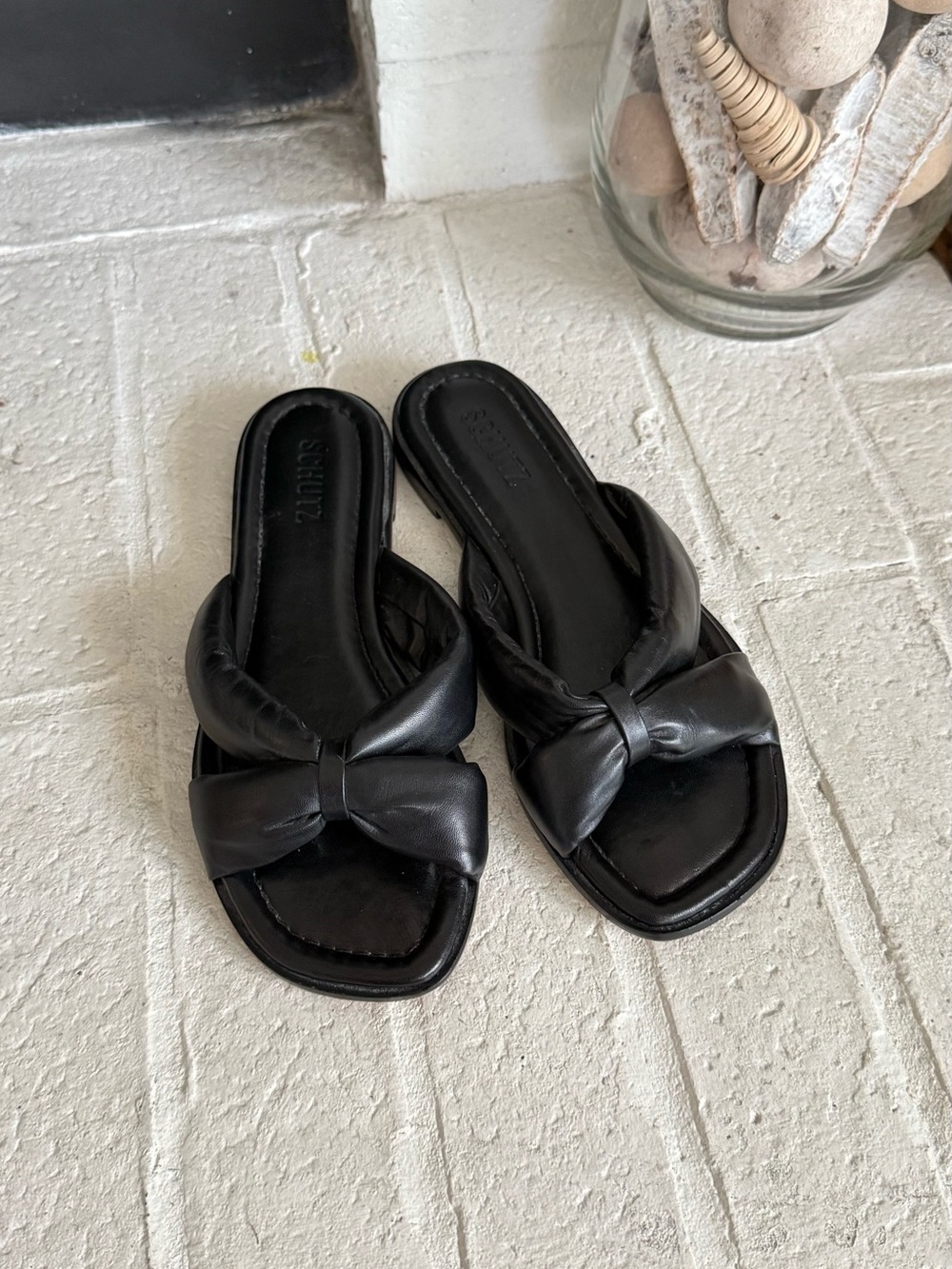 Schutz Puffy Leather Slide Sandals Fairy Black Size 8B